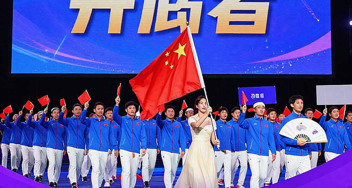 Ashmita Chaliha và câu hỏi về tiêu chuẩn tổ chức giải đấu của BWF: Khi sân cầu lông mù mịt khói