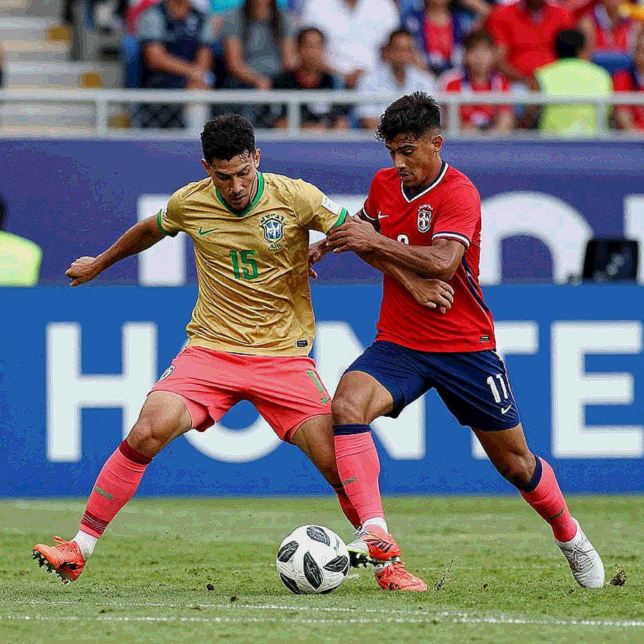 Kashima Antlers 7-1 Newcastle Jets: Bảy bàn thắng, một khoảng trống dữ liệu, và câu chuyện Yuma Suzuki