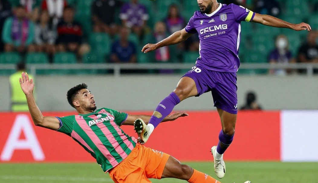 Khoa Ngô được bổ sung gấp: tuyển Việt Nam và bài toán ba trận trong bảy ngày