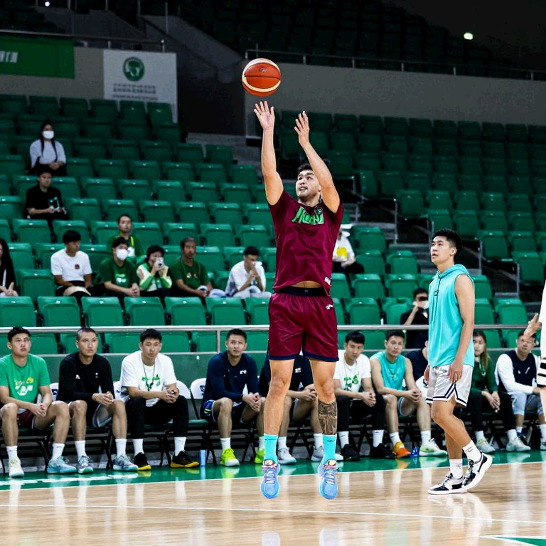 Gunma 98-81 Levanga Hokkaido tại B.League Manila Games 2026: Hiệu suất ba điểm khủng khiếp và bài toán mang tên Tominaga