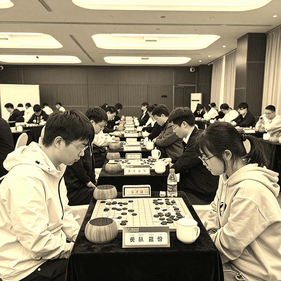 Giải cờ vua Tech Mahindra Global Chess League mùa thứ 4: Magnus Carlsen trở lại bảo vệ danh hiệu với giải thưởng 1 triệu USD và lịch thi đấu nén ép ngay trước Olympiad Giải cờ vua Tech Mahindra Global Chess League mùa thứ 4: Magnus Carlsen trở lại bảo vệ danh hiệu với giải thưởng 1 triệu USD và lịch thi đấu nén ép ngay trước Olympiad