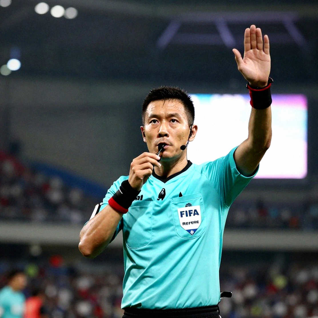Ghế nóng của Kewell và bài học về 7 bàn thua sau 2 trận: Hà Nội FC đang trả giá cho mô hình 'mua ngôi sao'?