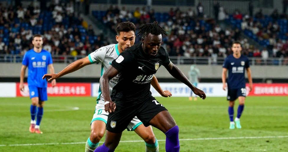 Bóng đá Việt Nam sau ngôi vô địch ASEAN: Những khoảng lặng của V.League 1 Bóng đá Việt Nam sau ngôi vô địch ASEAN: Những khoảng lặng của V.League 1