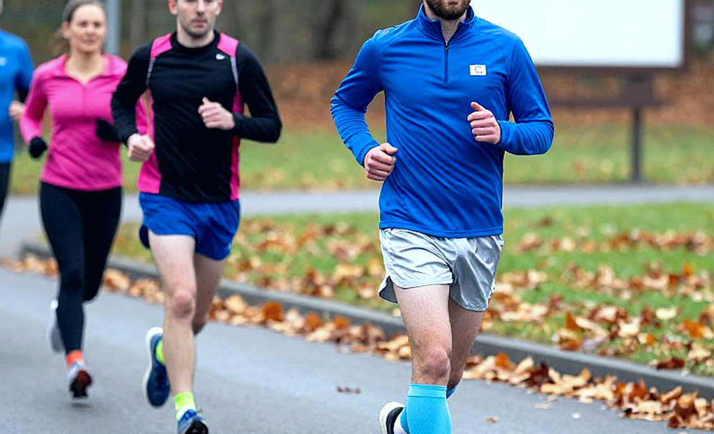 Vân Trang Cán Đích Top 1 Nữ Cự Ly 42km Y Tý Mùa Vàng 2026, Vượt Runner Nam Nhờ Nỗ Lực Bền Bỉ Và Lời Đáp Sòng Phẳng Với Xì Xào Xã Hội Vân Trang Cán Đích Top 1 Nữ Cự Ly 42km Y Tý Mùa Vàng 2026, Vượt Runner Nam Nhờ Nỗ Lực Bền Bỉ Và Lời Đáp Sòng Phẳng Với Xì Xào Xã Hội